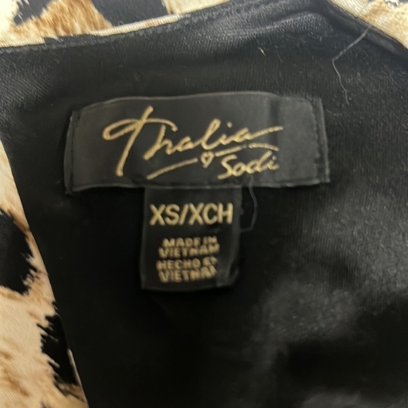 𝅺THALIA Sodi Animal print Rusched dress Size XS (D4) - Picture 12 of 12